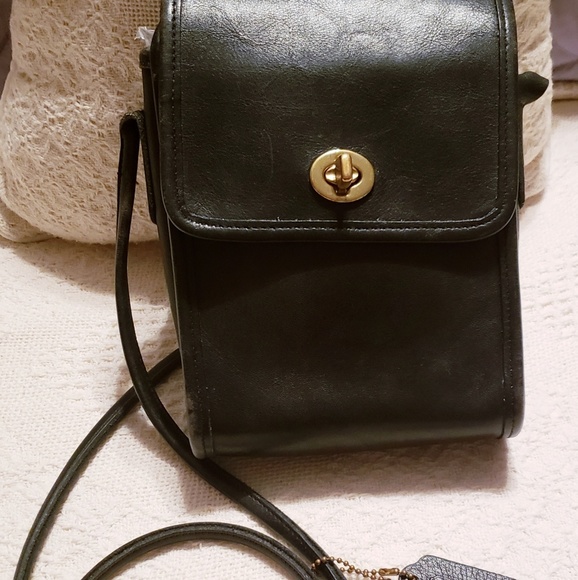 Coach Handbags - Coach crossbody bag